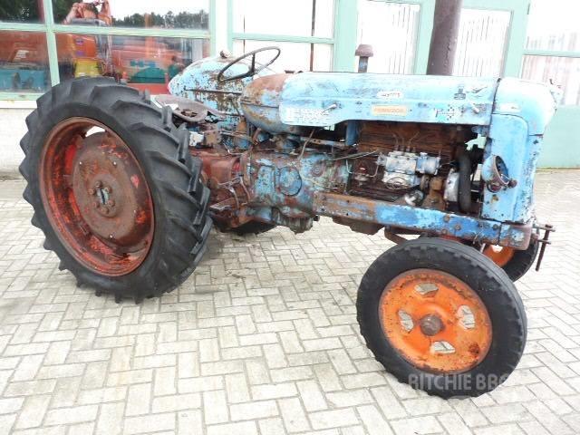 Fordson Major 曳引機