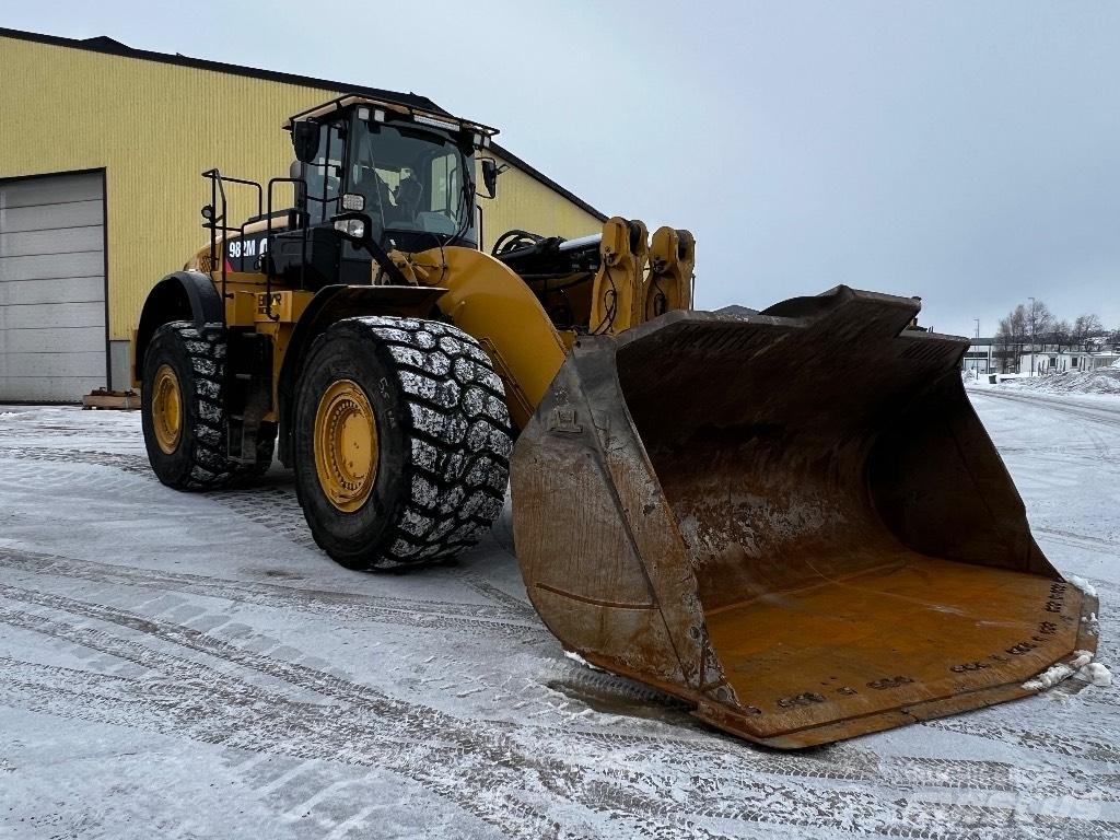 CAT 982 M 輪胎式裝載機