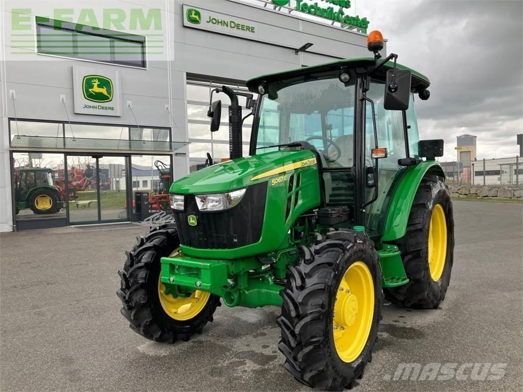 John Deere 5067E 曳引機