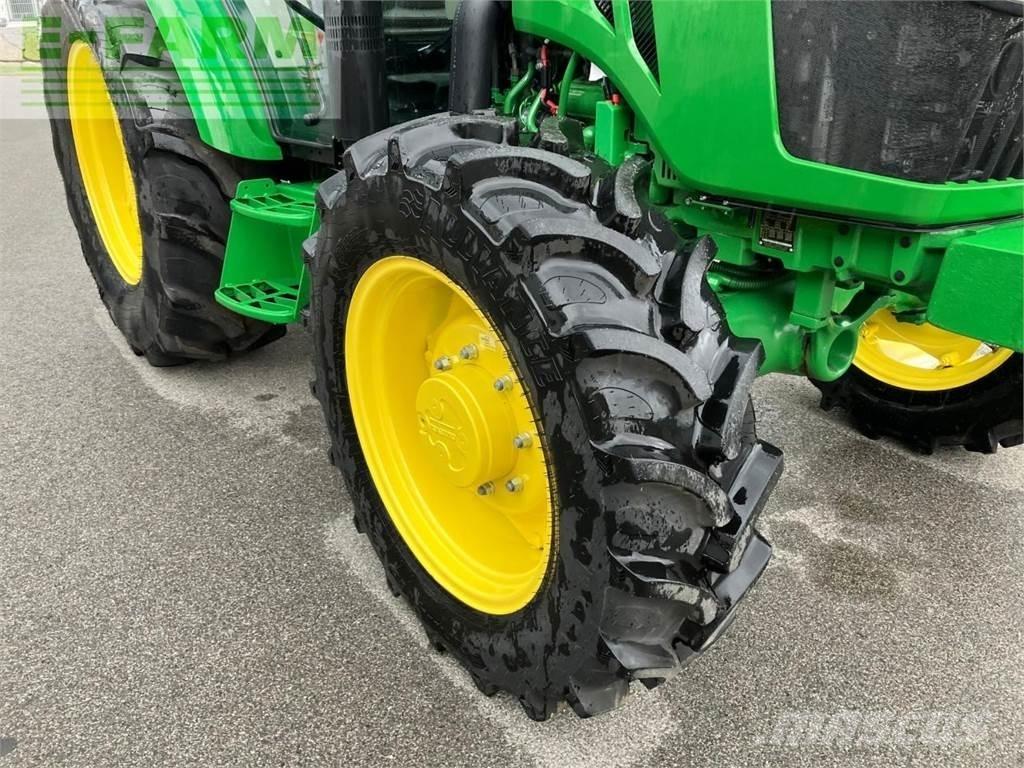 John Deere 5067E 曳引機