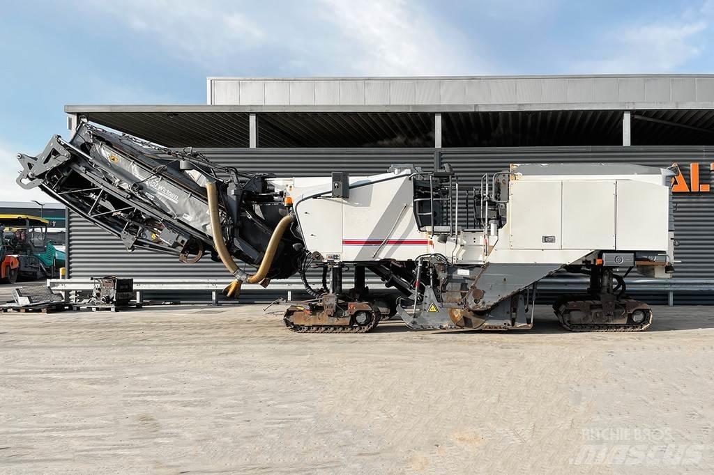 Wirtgen W 210 瀝青冷銑刨機/銑床