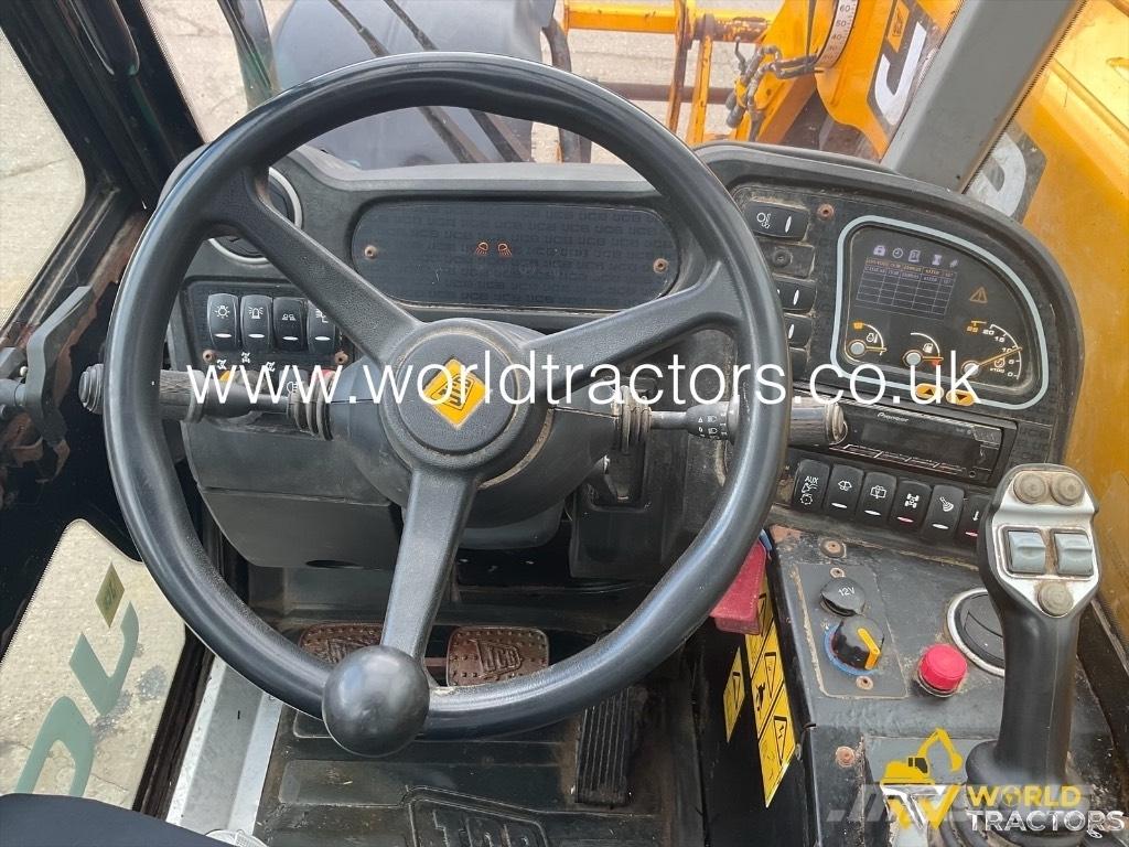 JCB 526-56 Agri 農業用伸縮臂裝載機