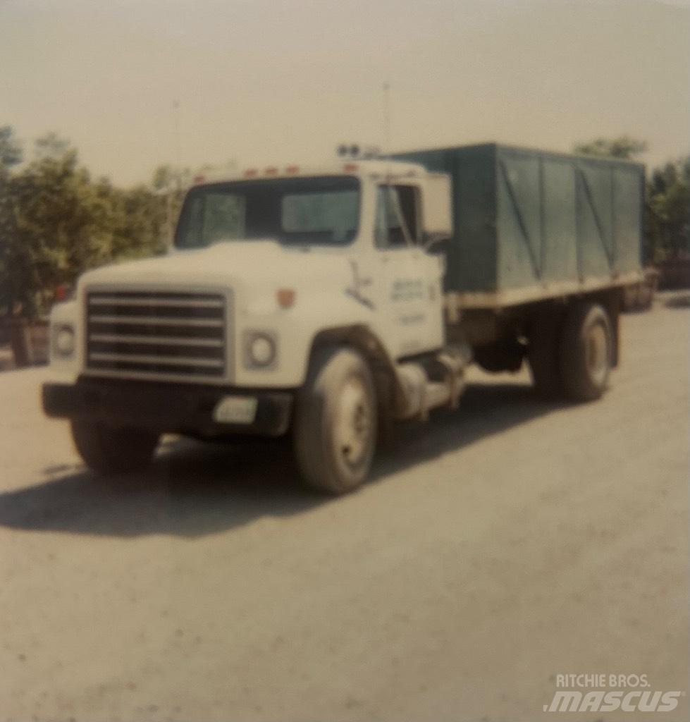 International S 1900 傾卸式卡車
