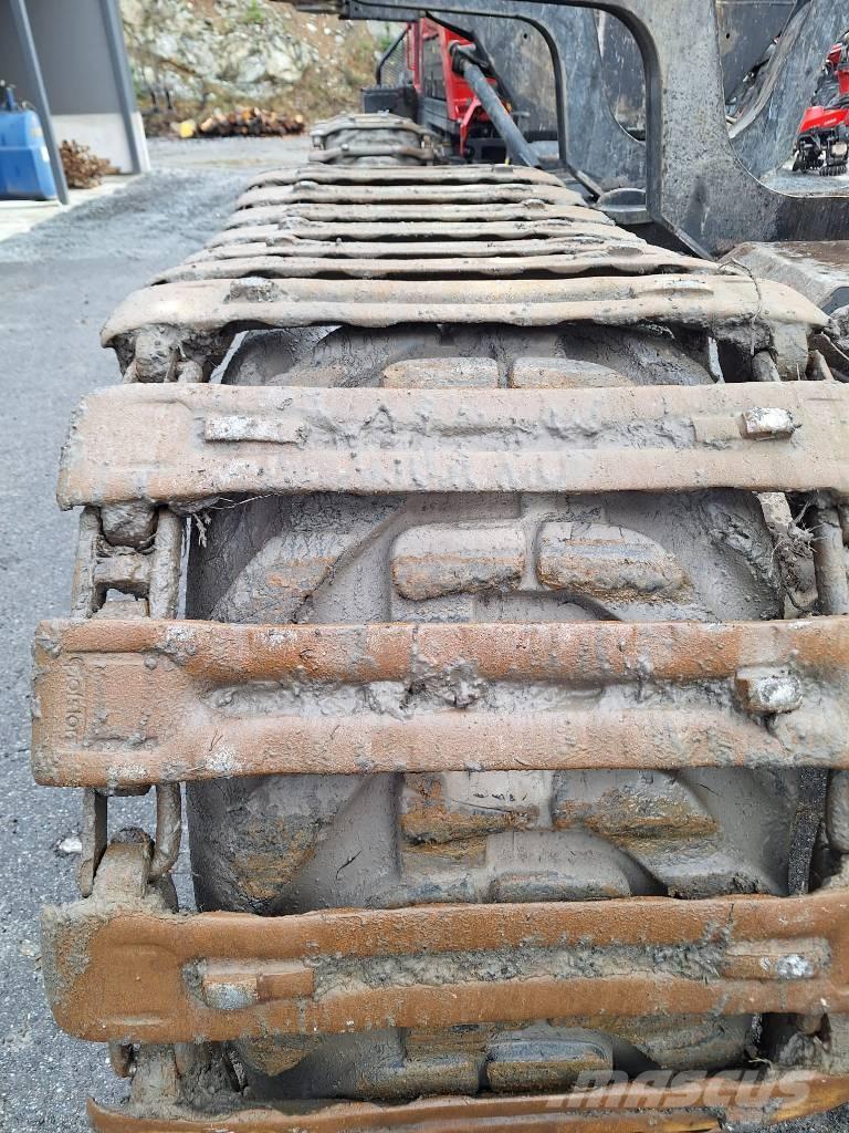 Komatsu 875 集運機