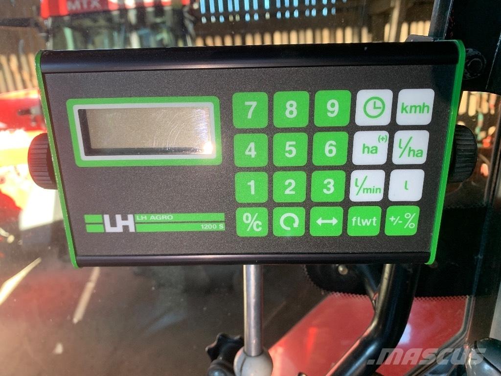 Hardi TZY 2400 牽引式噴霧機