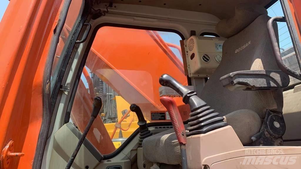Doosan DH 300 LC-7 履帶式 挖土機/掘鑿機/挖掘機