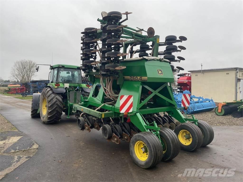 John Deere 750A 6m 精密播種機