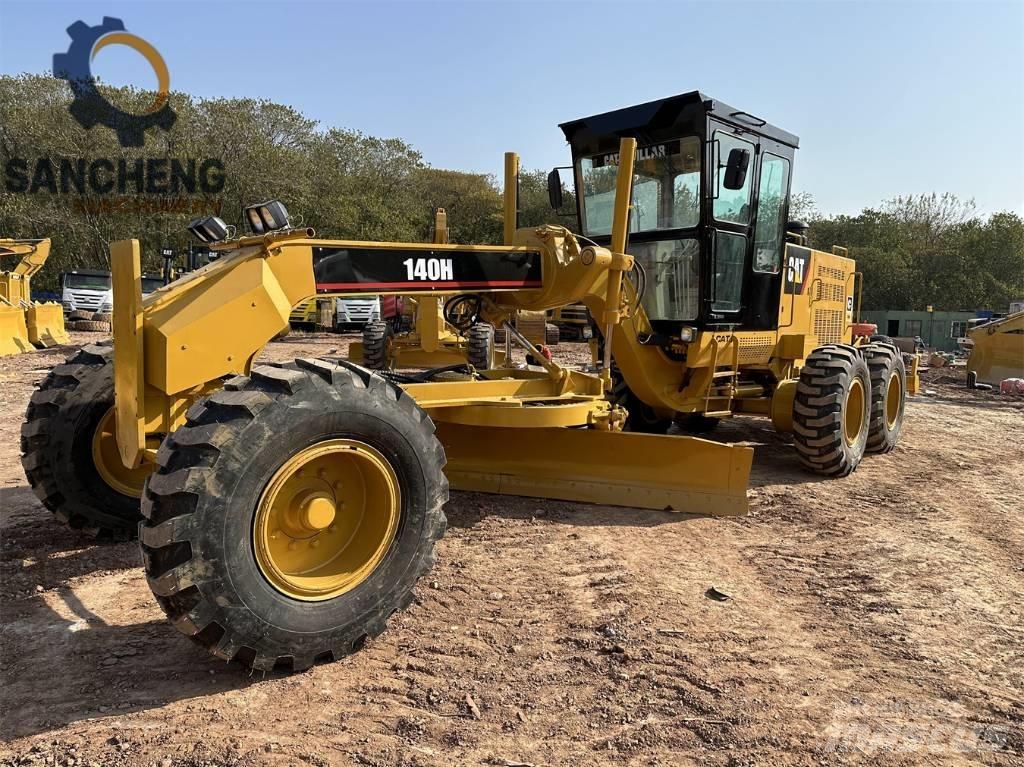 CAT 140 H 平土機