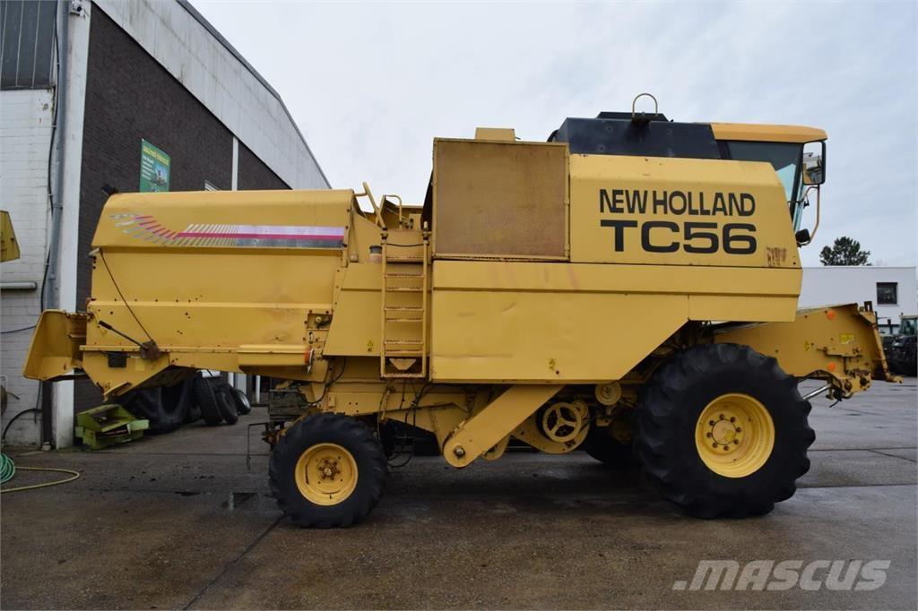 New Holland TC 56 聯合收穫機