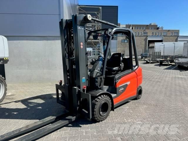 Linde E35L 電動堆高機