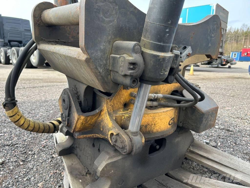Engcon EC20B S70 旋轉混合器