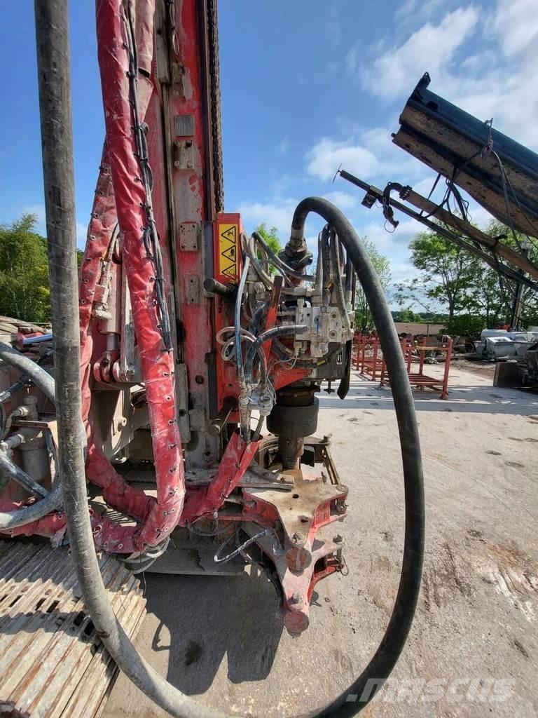 Klemm KR709 - 2 重型鑽孔機