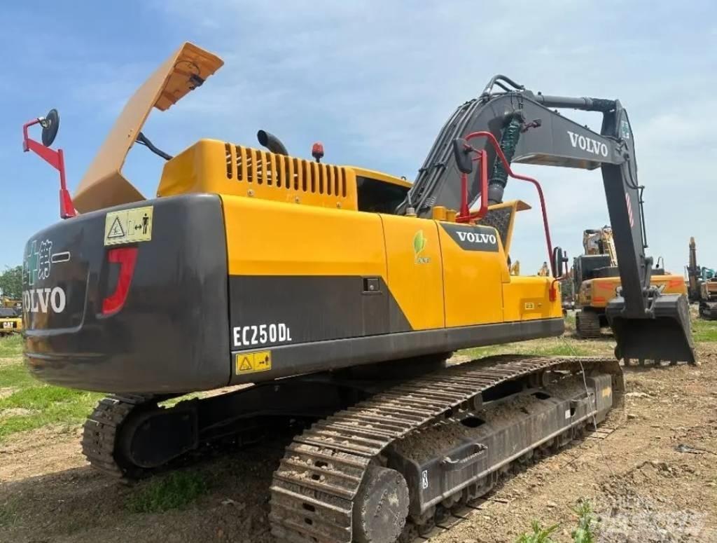 Volvo EC 250 D L 履帶式 挖土機/掘鑿機/挖掘機
