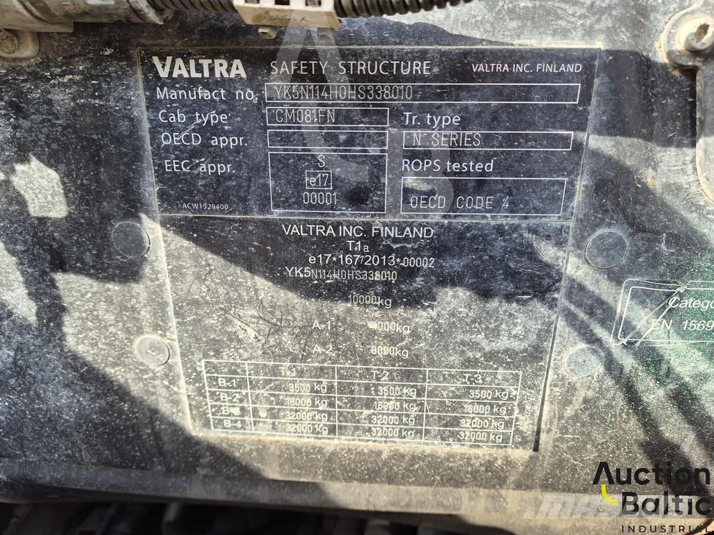 Valtra N114 EH 集運機