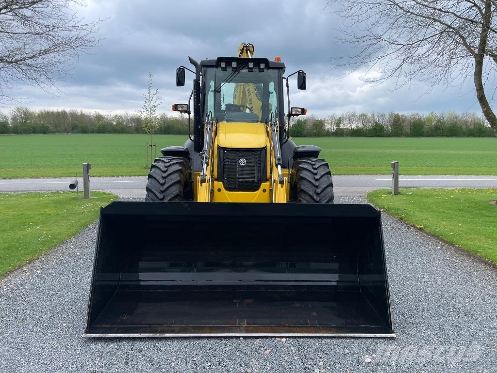 New Holland B115C 反鏟裝載機
