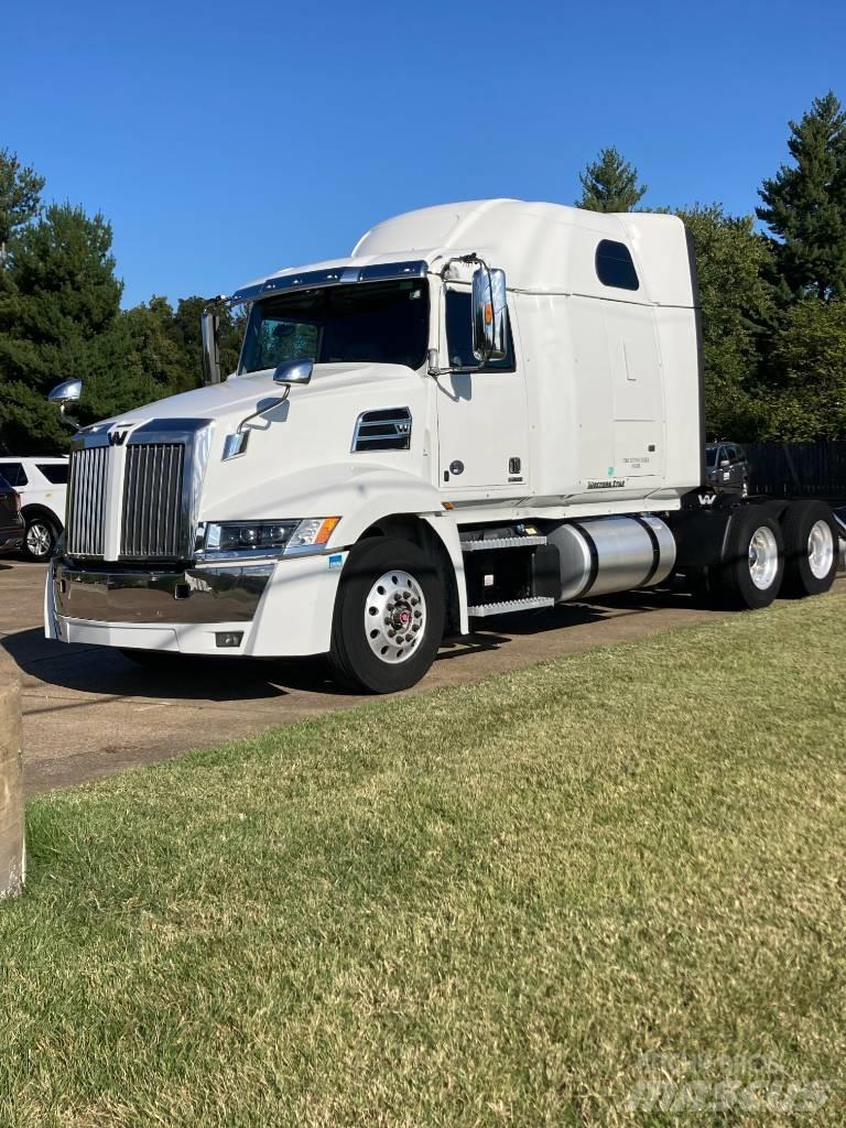 Western Star 5700 XE 曳引機組件