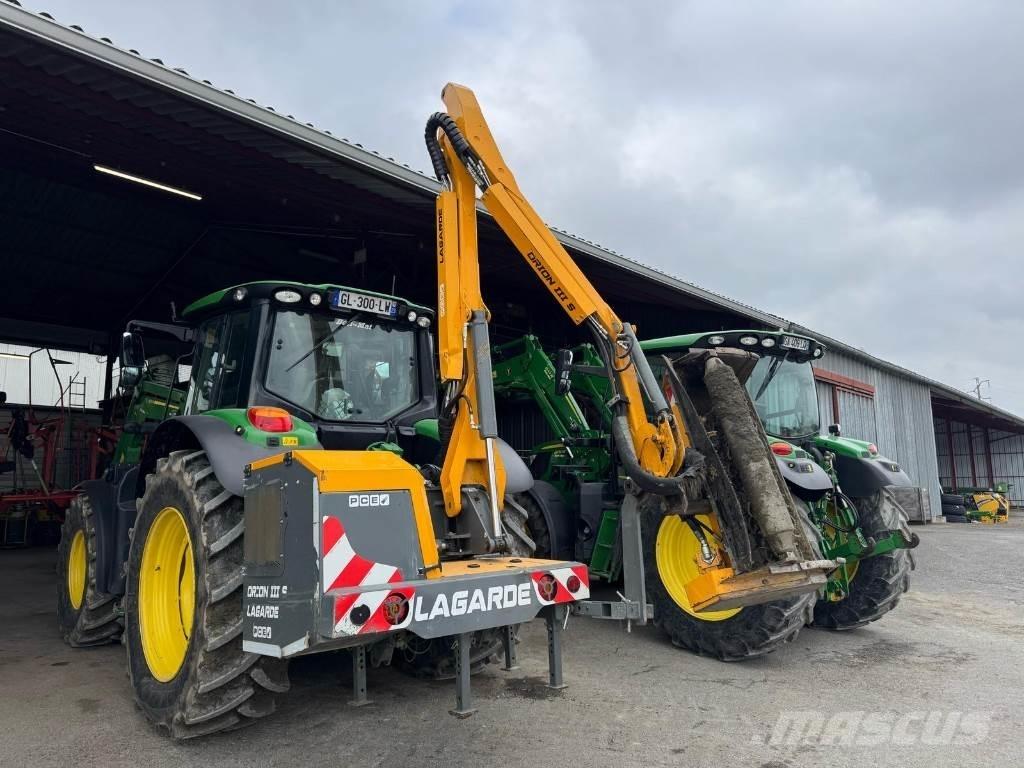 Lagarde Orions 3 S 裝載與牽引式割草機