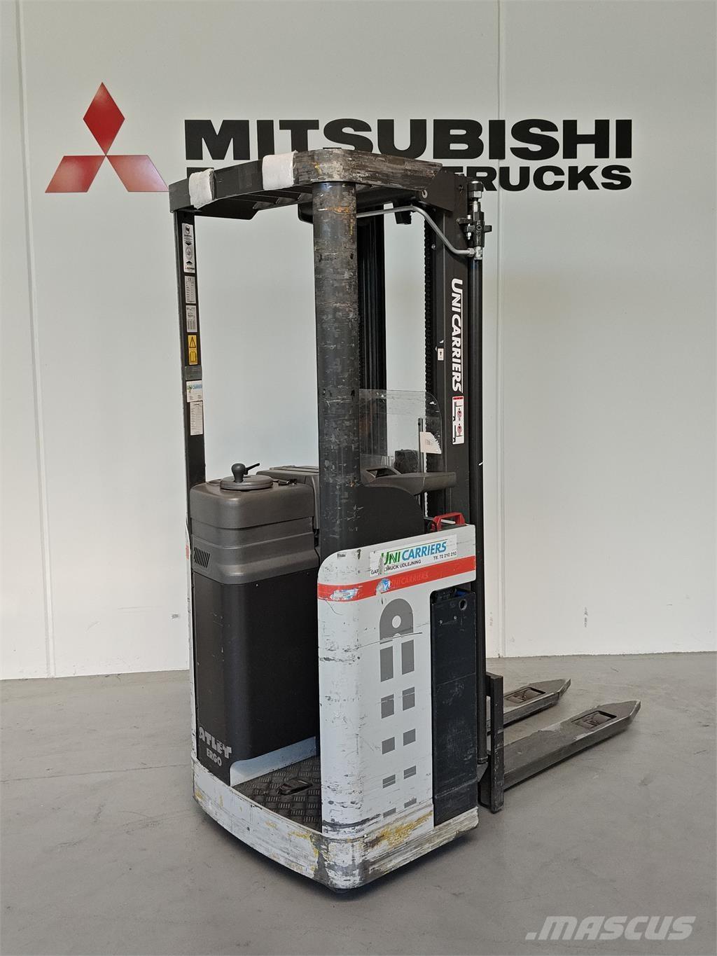 Atlet AJN160 自走式堆積機