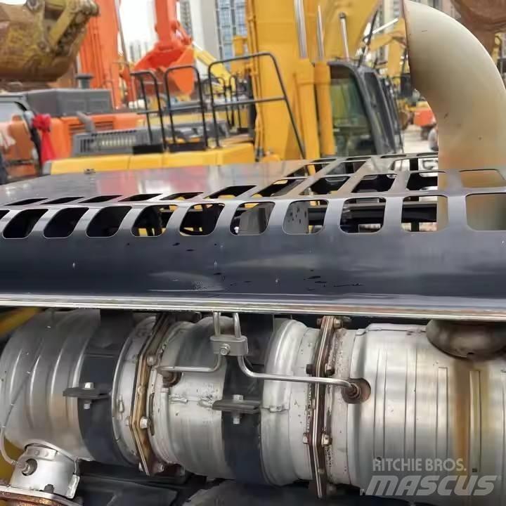 Kato HD820 履帶式 挖土機/掘鑿機/挖掘機