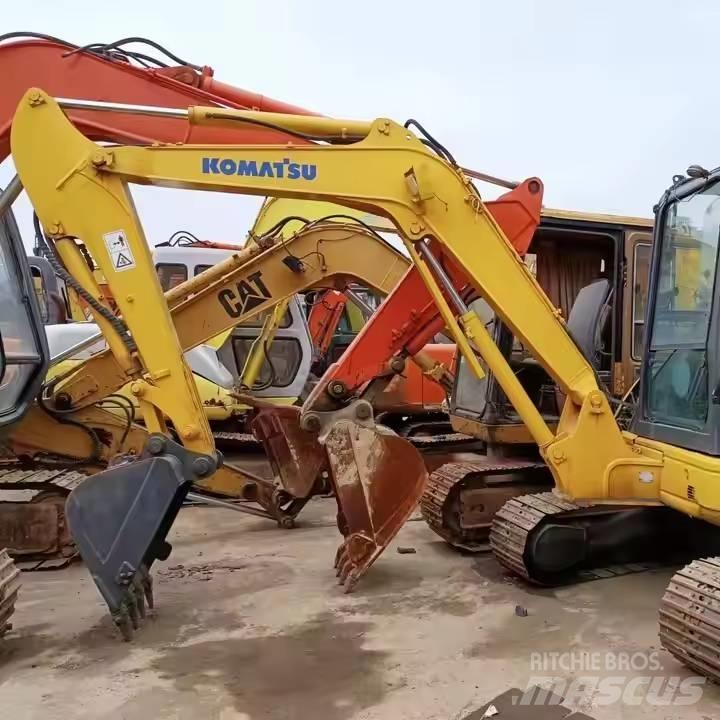 Komatsu PC55MR 小型挖土機/掘鑿機<7t(小型挖掘機)