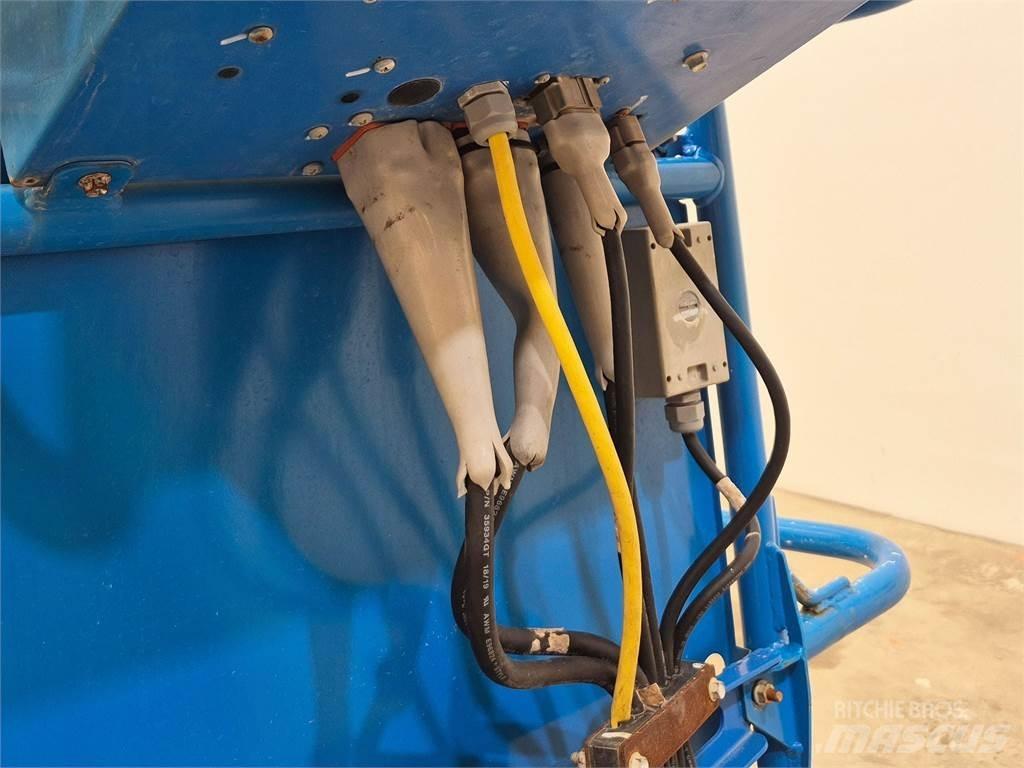 Genie Z30 20NRJ 曲臂高空作業車