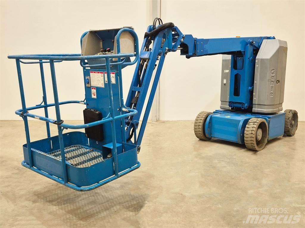 Genie Z30 20NRJ 曲臂高空作業車
