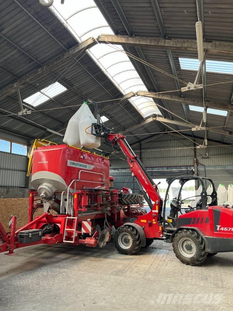 Schäffer T4670 前端裝載機和挖掘機