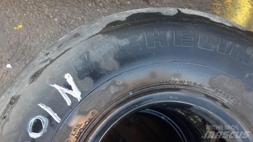 Michelin H 31X130-12 輪胎、車輪和輪圈