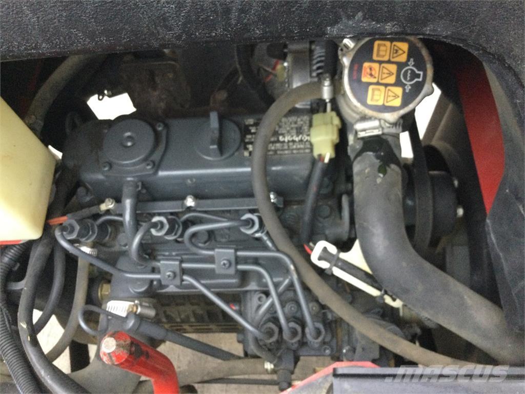 Toro 3250D 騎乘式割草機