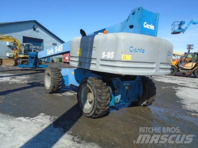 Genie S 85 伸縮臂高空作業車