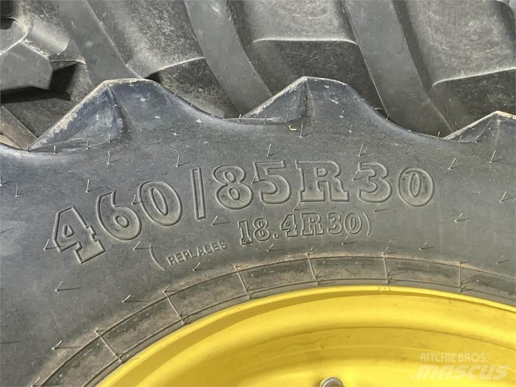 BKT 460/85R30 輪胎、車輪和輪圈