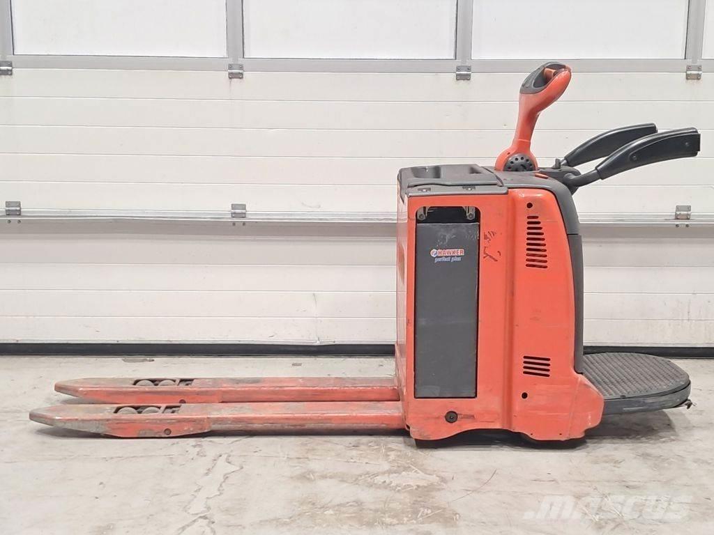 Linde T30 低架升降機