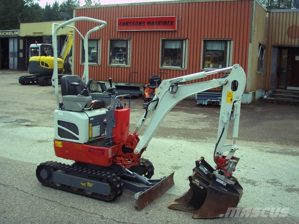 Takeuchi TB 210 R 小型挖土機/掘鑿機<7t(小型挖掘機)