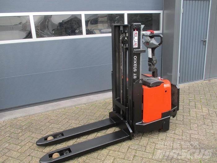 BT SWE 160D 行走控制式堆積機