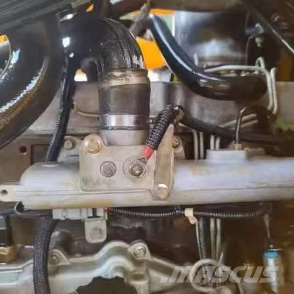 JCB 3CX 反鏟裝載機