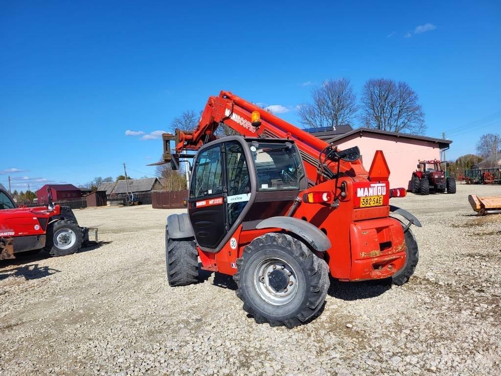 Manitou MT 932 伸縮臂操作車
