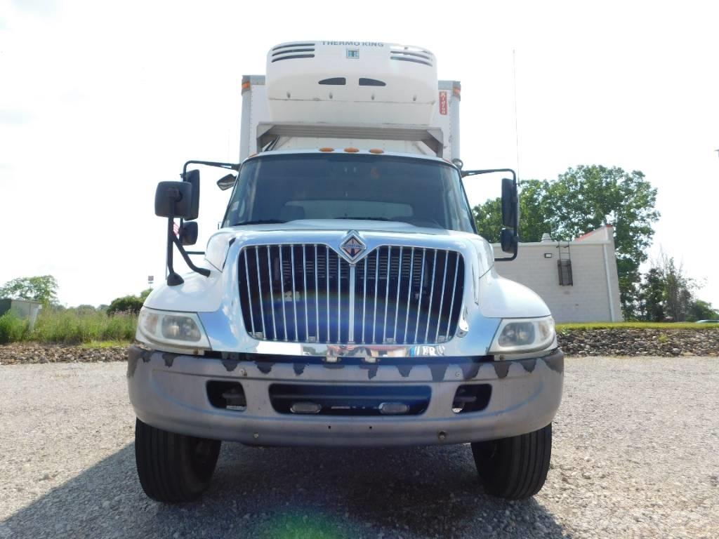 International 4400 貨櫃框架卡車
