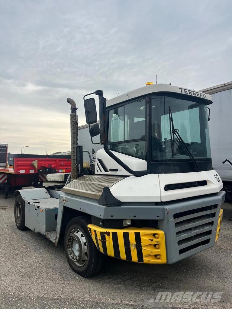 Terberg TT223 終端式曳引機