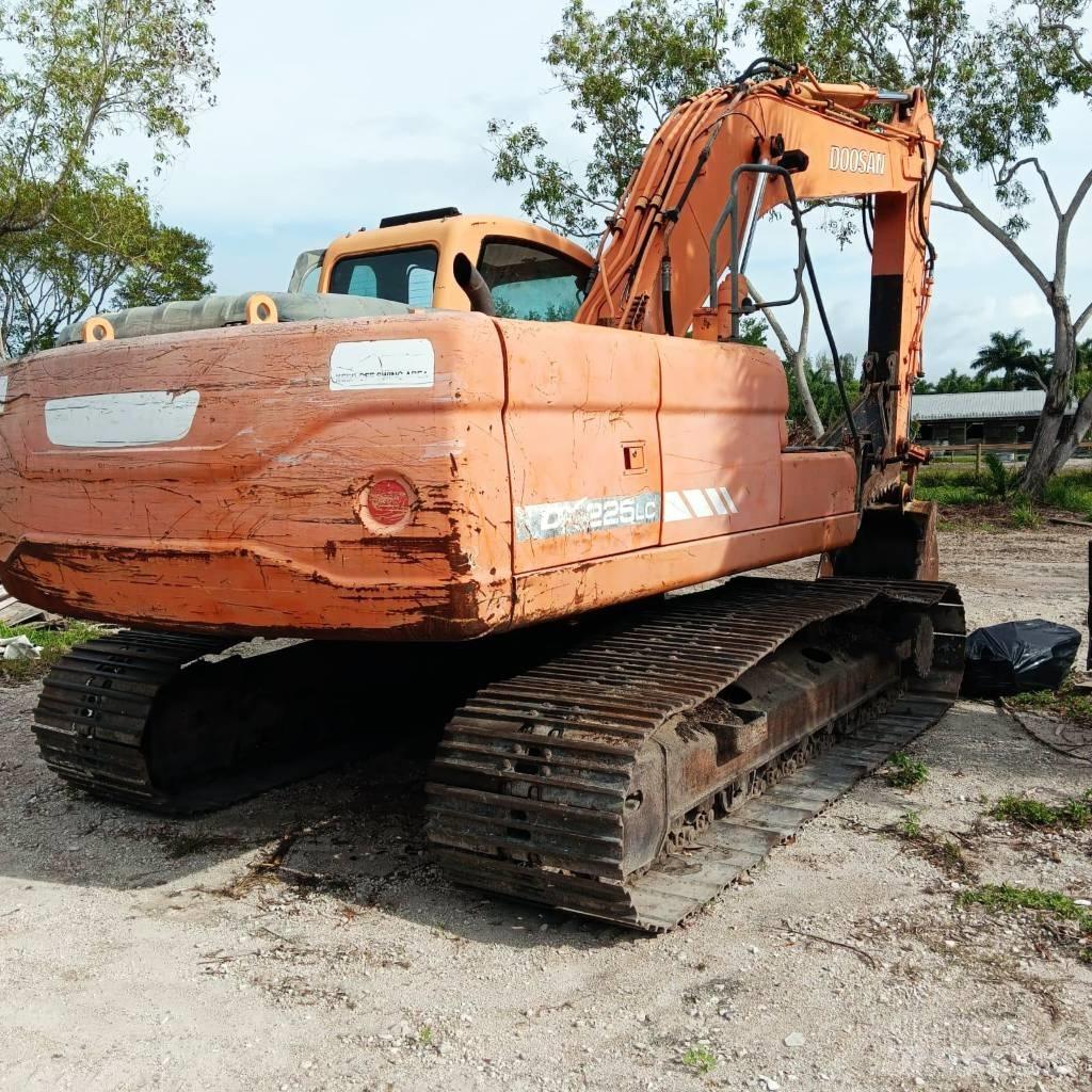 Doosan DX 225 LC 履帶式 挖土機/掘鑿機/挖掘機