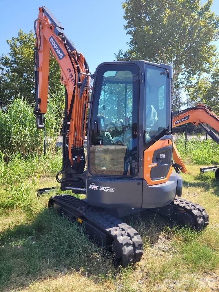 Doosan DX35Z-7 小型挖土機/掘鑿機<7t(小型挖掘機)