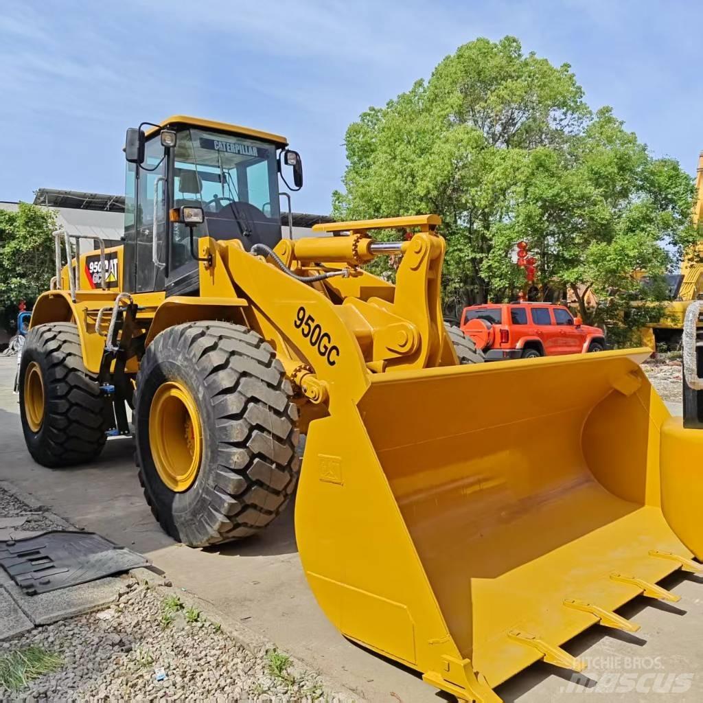 CAT 950 GC 輪胎式裝載機