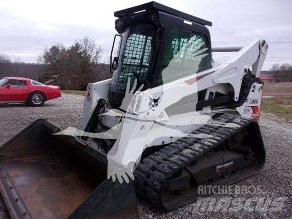 Bobcat T870 滑移轉向裝載機