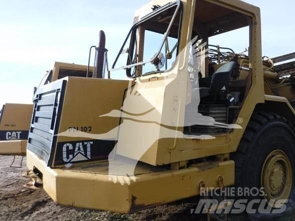 CAT 615C 刮土機