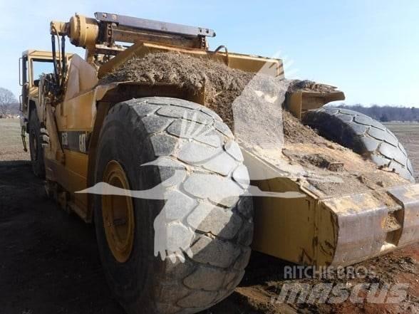 CAT 615C 刮土機