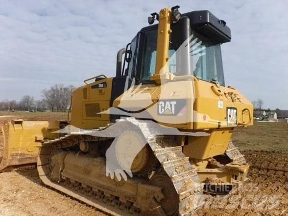 CAT D6N XL 履帶推土機