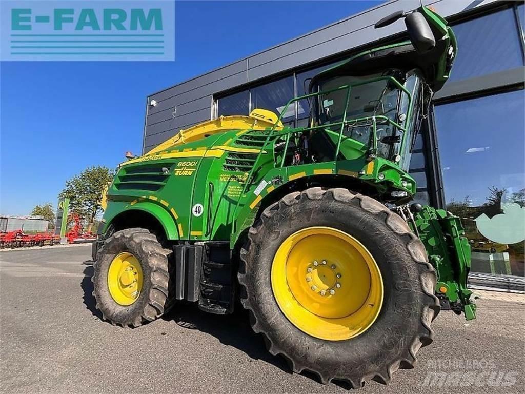 John Deere 8600 自走式飼料採集機