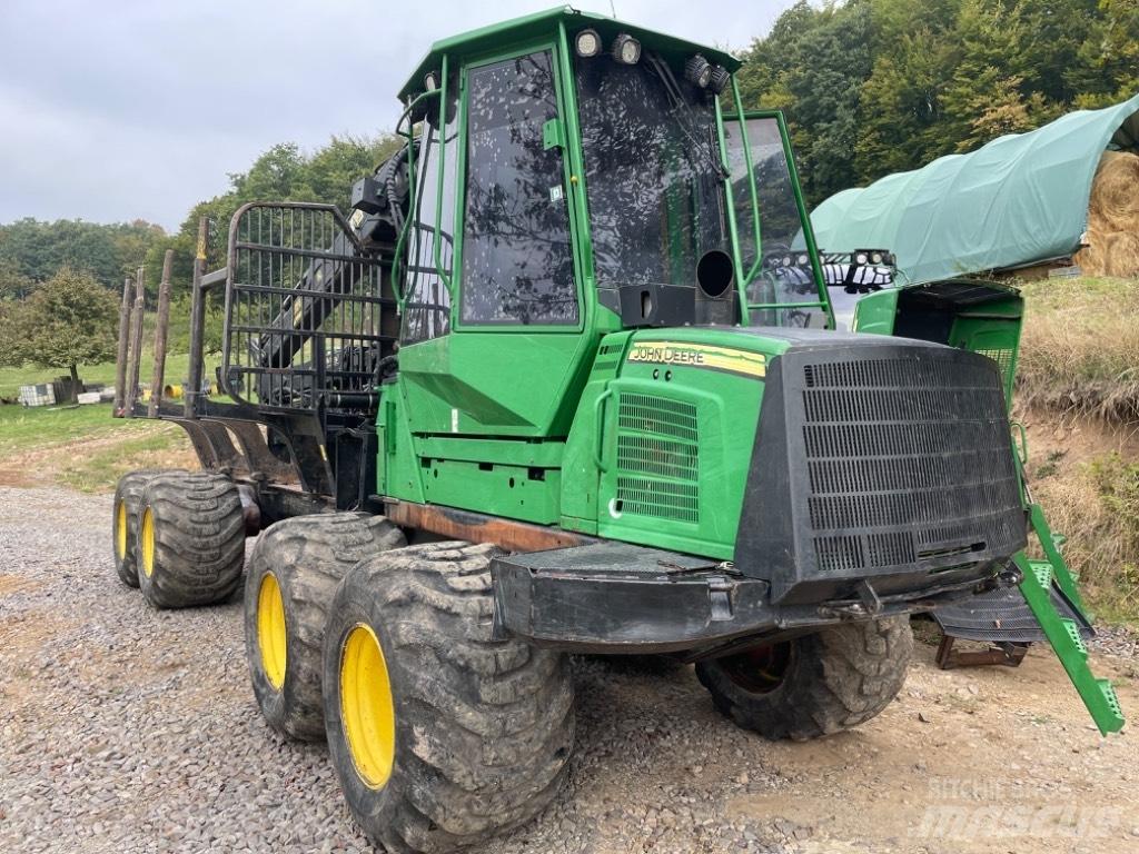 John Deere 1010 E 集運機