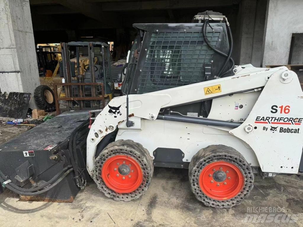 Bobcat S 16 滑移轉向裝載機