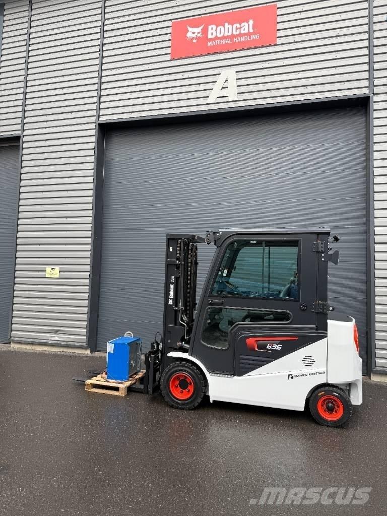 Bobcat B35NS Trukki 電動堆高機