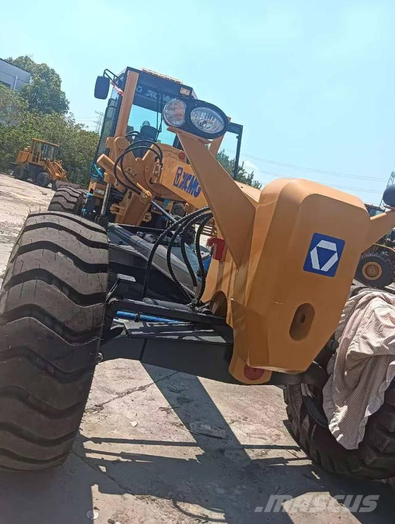 XCMG GR 1803 平土機